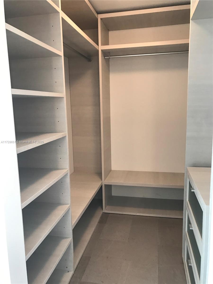 88 SW 7 Street #1406, Miami FL 33130