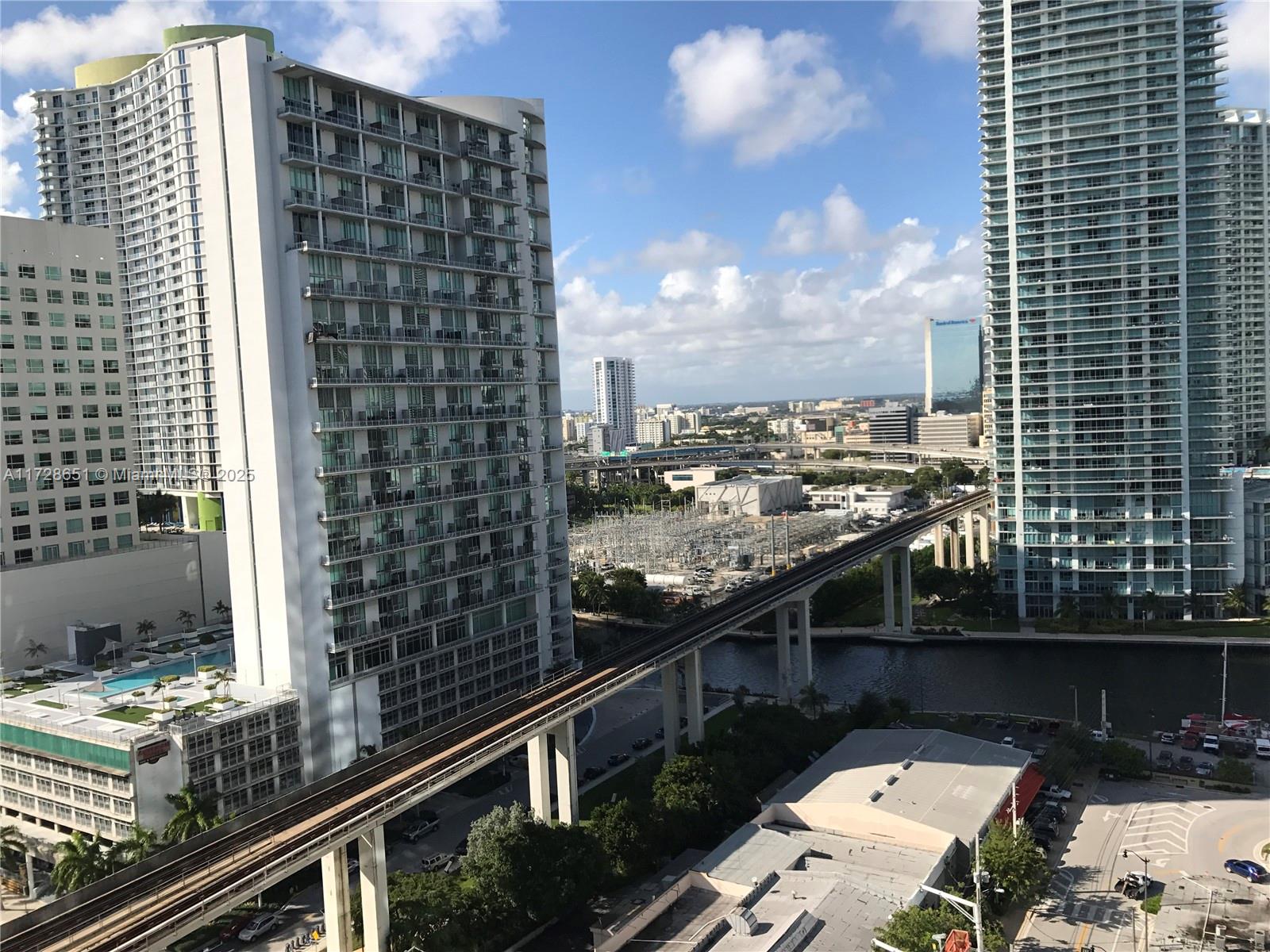 88 SW 7 Street #1406, Miami FL 33130