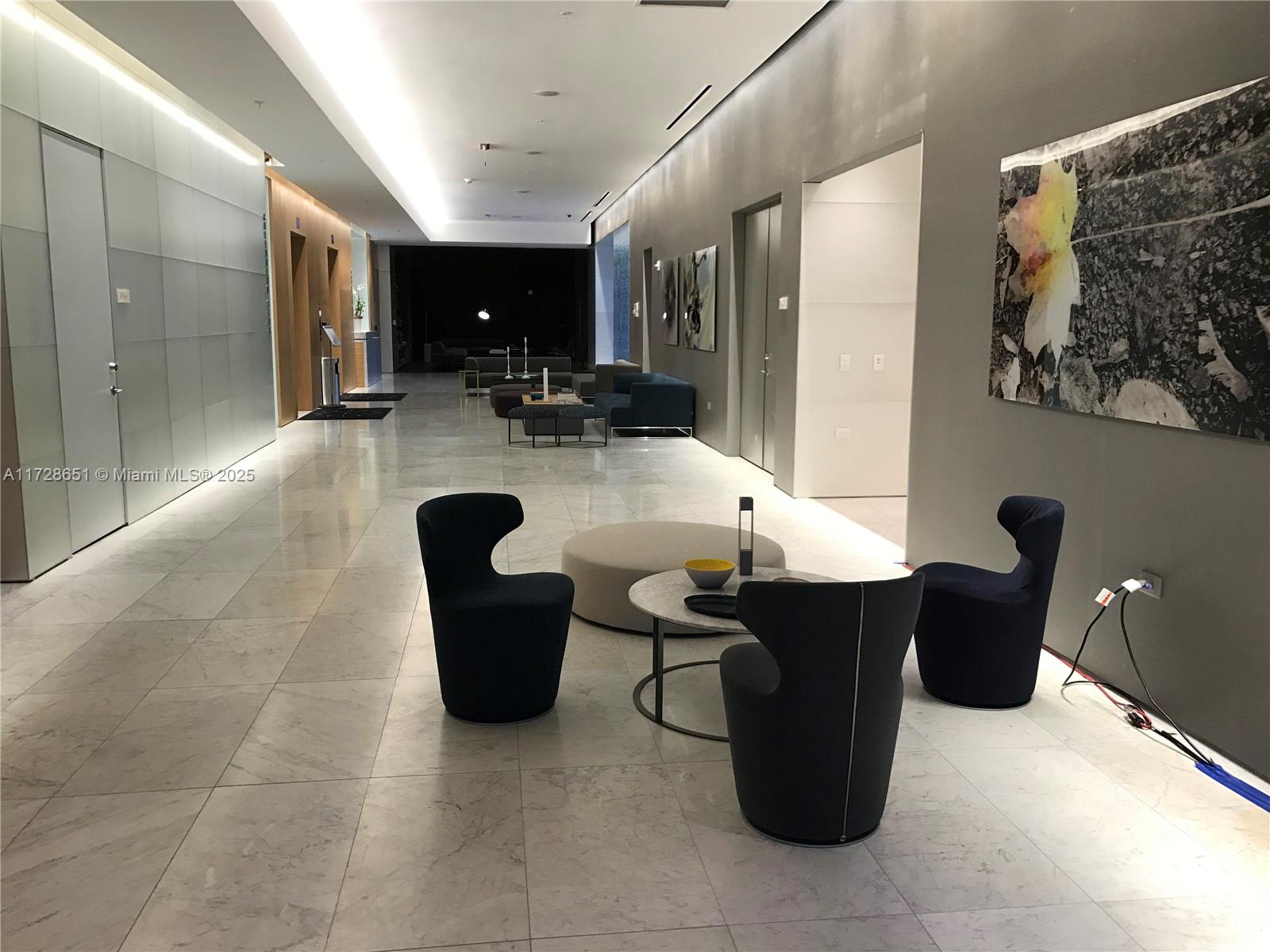 88 SW 7 Street #1406, Miami FL 33130
