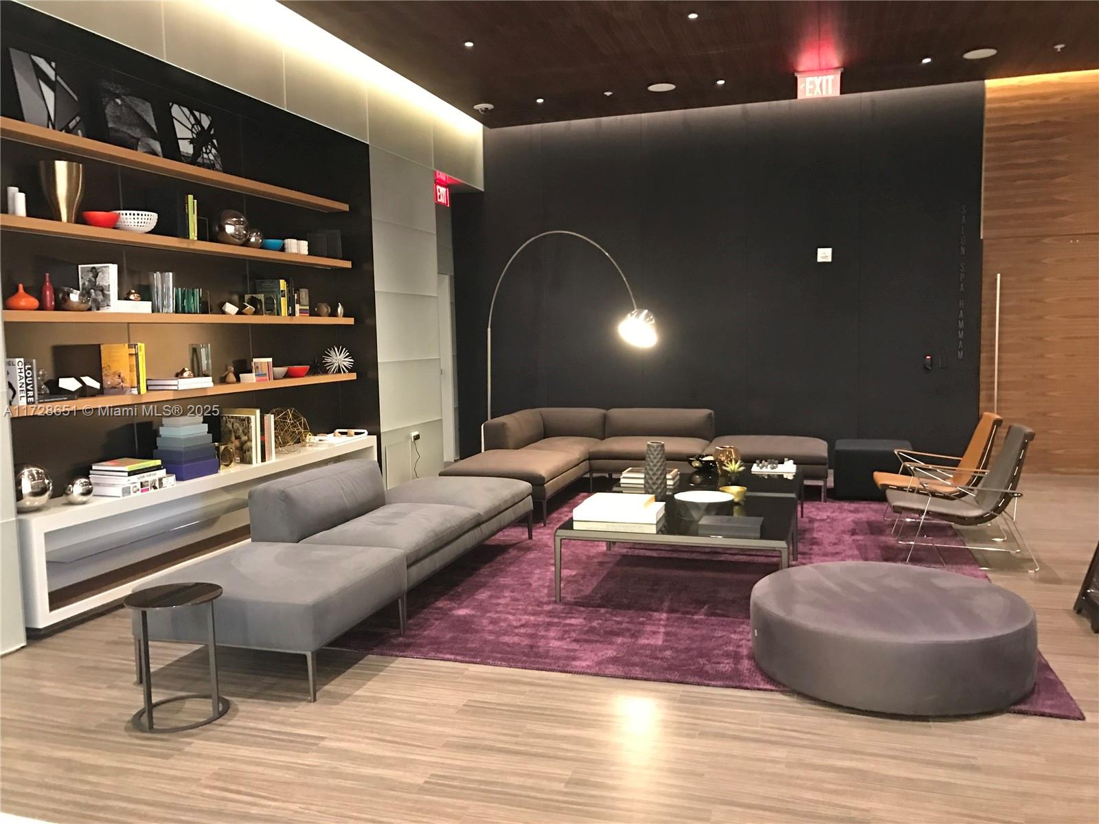 88 SW 7 Street #1406, Miami FL 33130