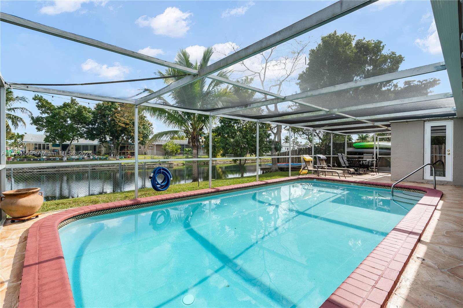 2440 NW 94th Way, Sunrise, Florida image 32