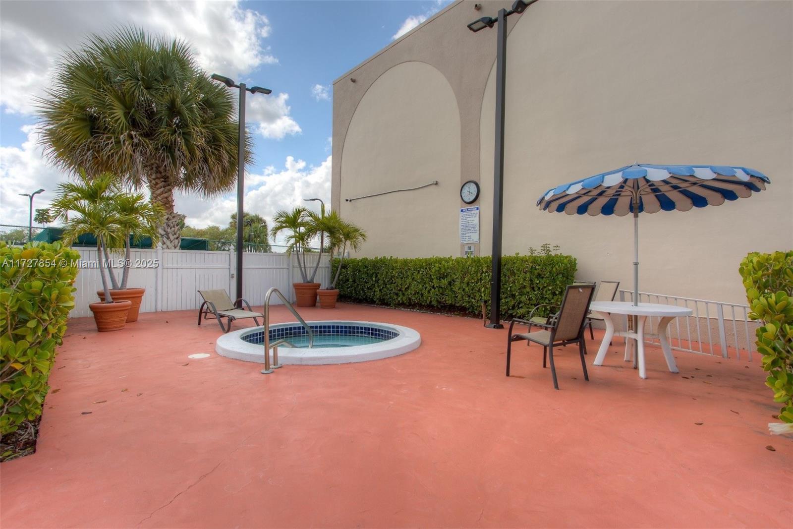 200 Lakeview Dr #204, Weston, Florida image 28