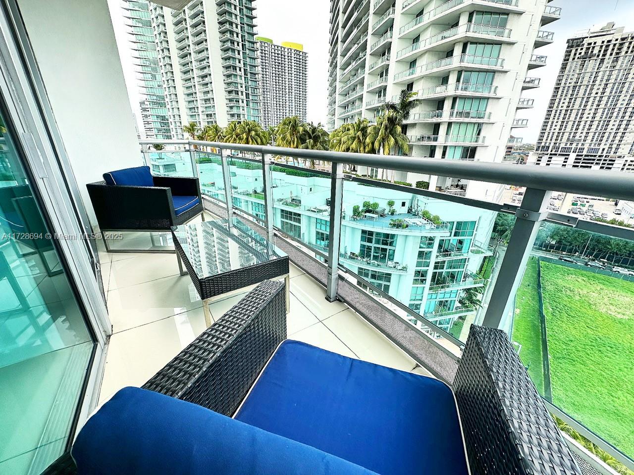 350 S Miami Ave #1215, Miami FL 33130