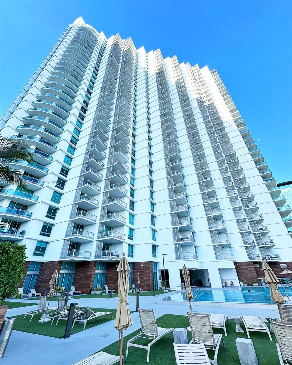 350 S Miami Ave #1215, Miami FL 33130