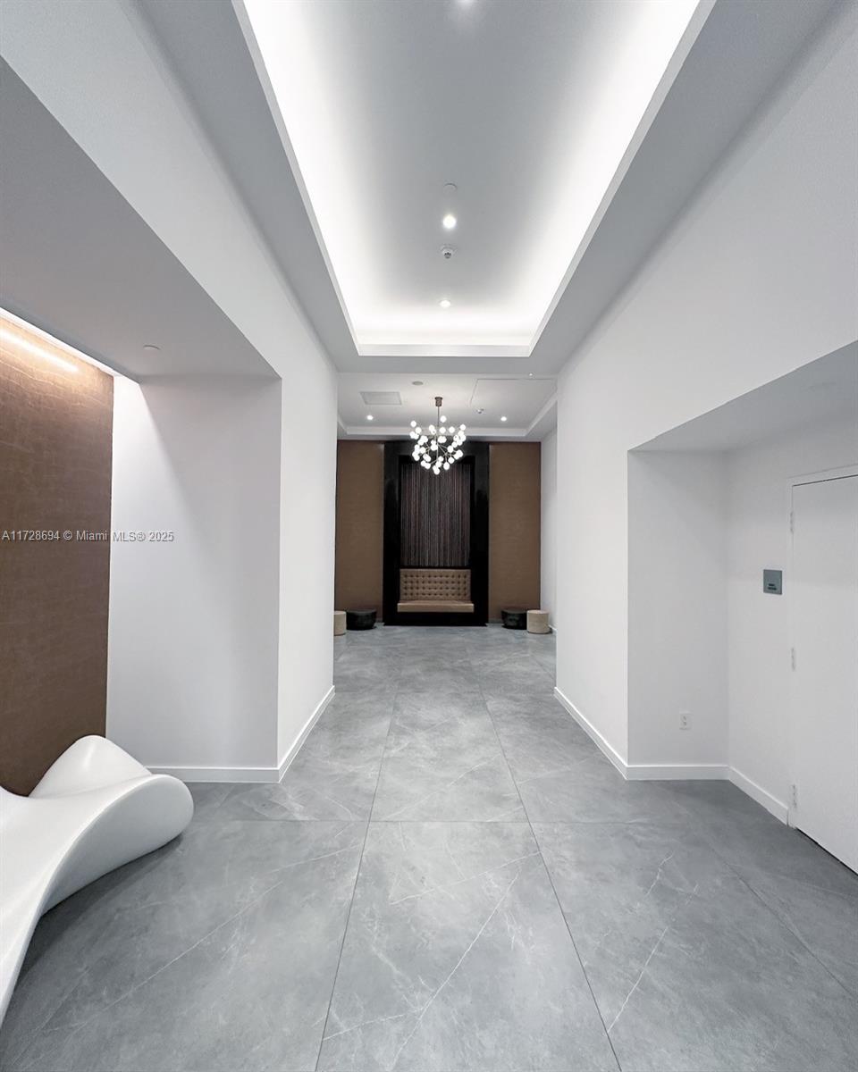 350 S Miami Ave #1215, Miami FL 33130