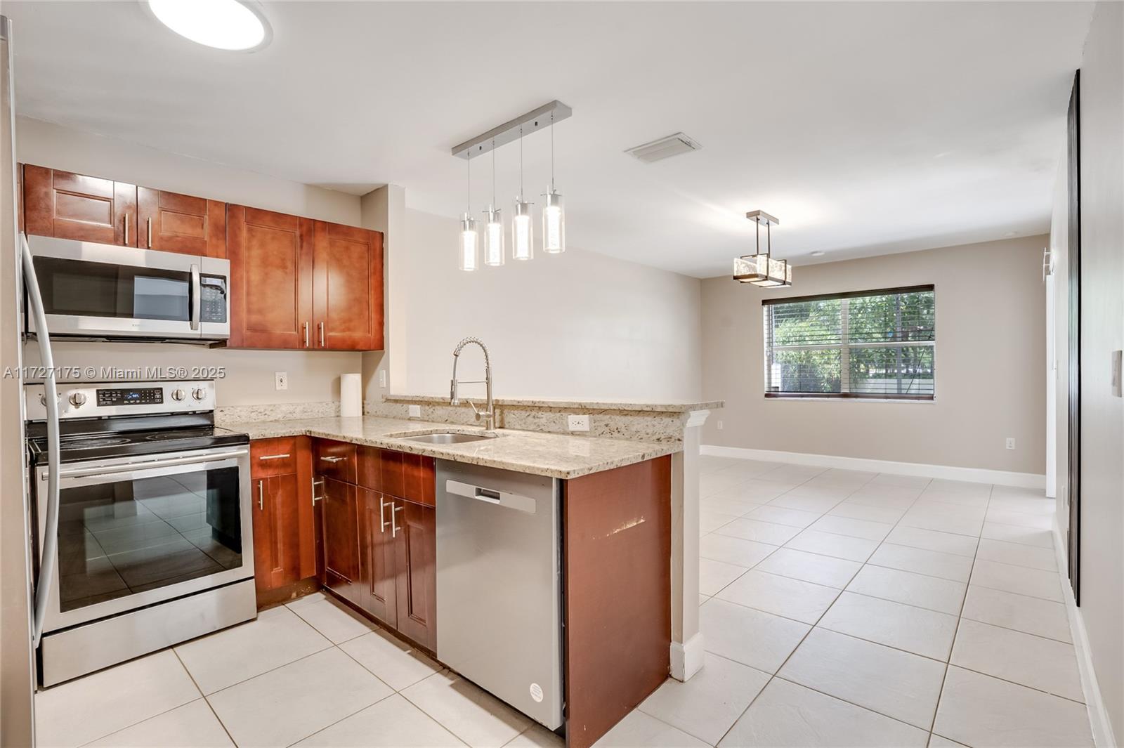 Residential, Coral Springs, Florida image 10