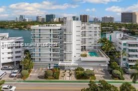 9821 E Bay Harbor Dr #503, Bay Harbor Islands, Florida image 23