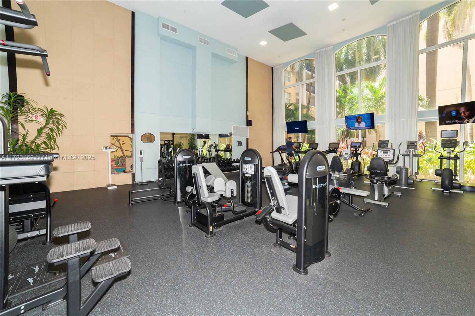 17150 N Bay Rd #2205, Sunny Isles Beach, Florida image 32