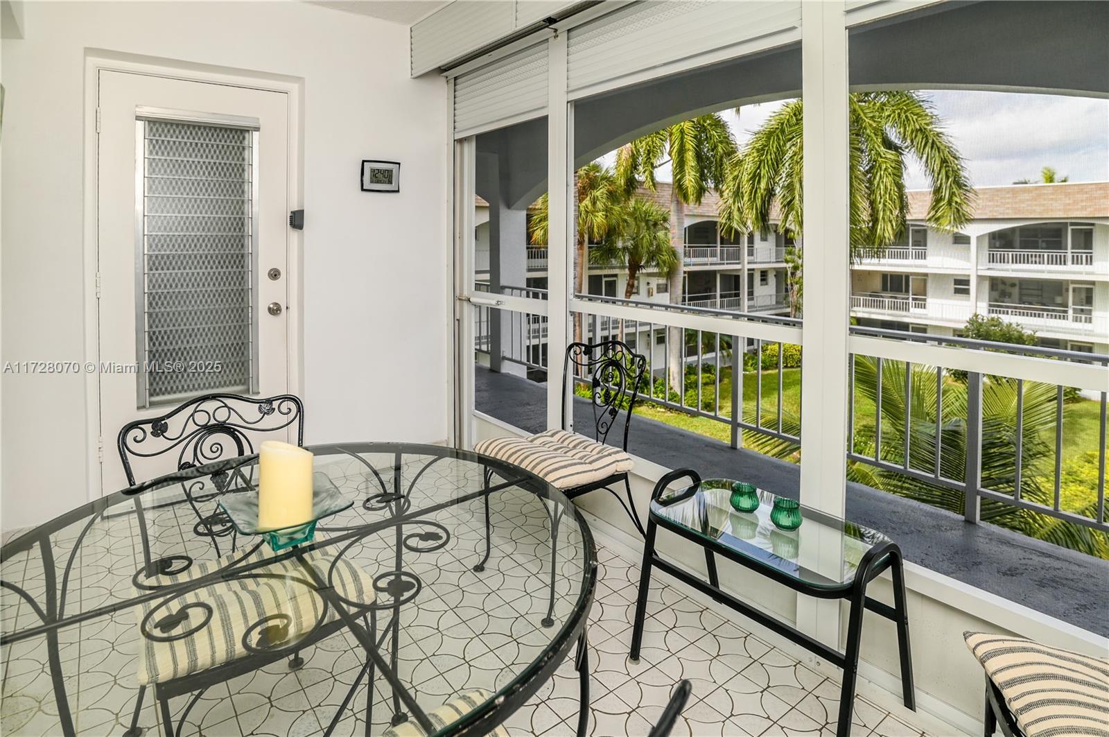 541 Blue Heron Dr #319, Hallandale Beach, Florida image 5