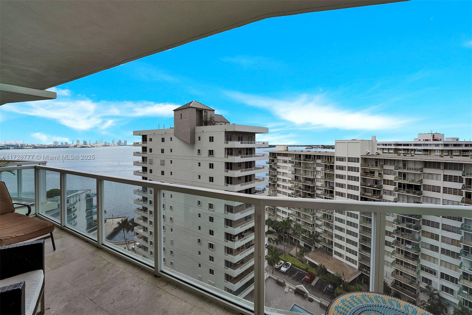218 SE 14th St #1503, Miami FL 33131