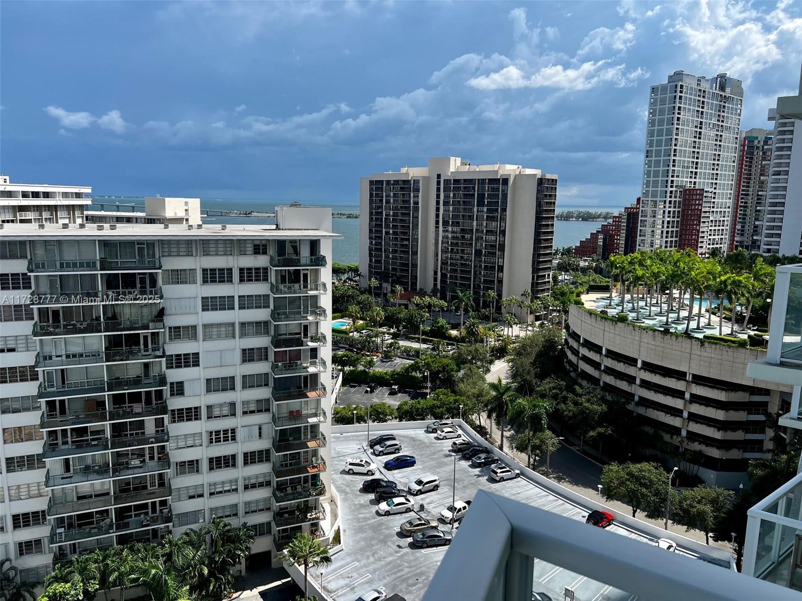 218 SE 14th St #1503, Miami FL 33131
