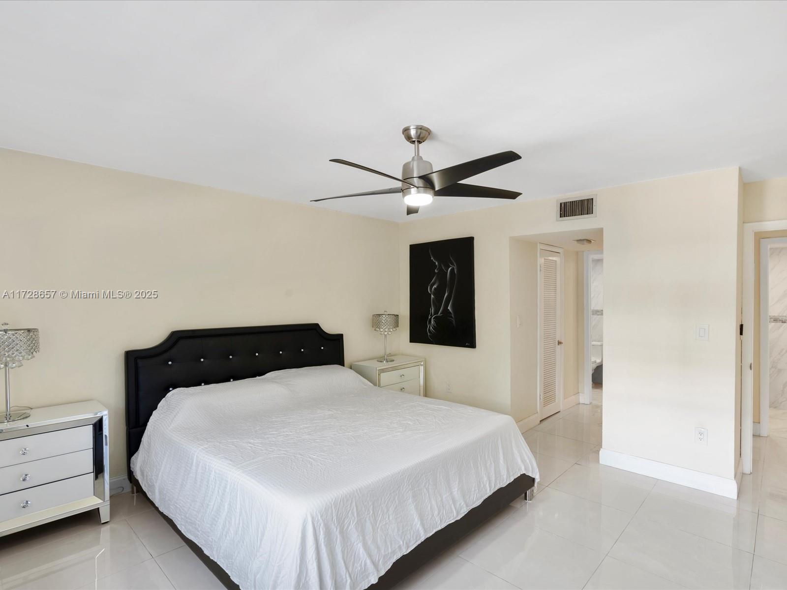 3860 NE 170th St #211, North Miami Beach, Florida image 9