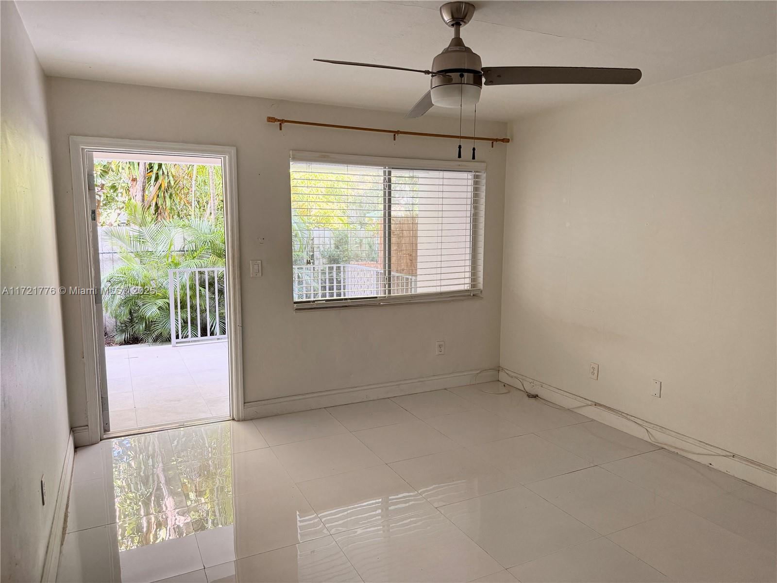 915 Lenox Ave #104, Miami Beach, Florida image 4