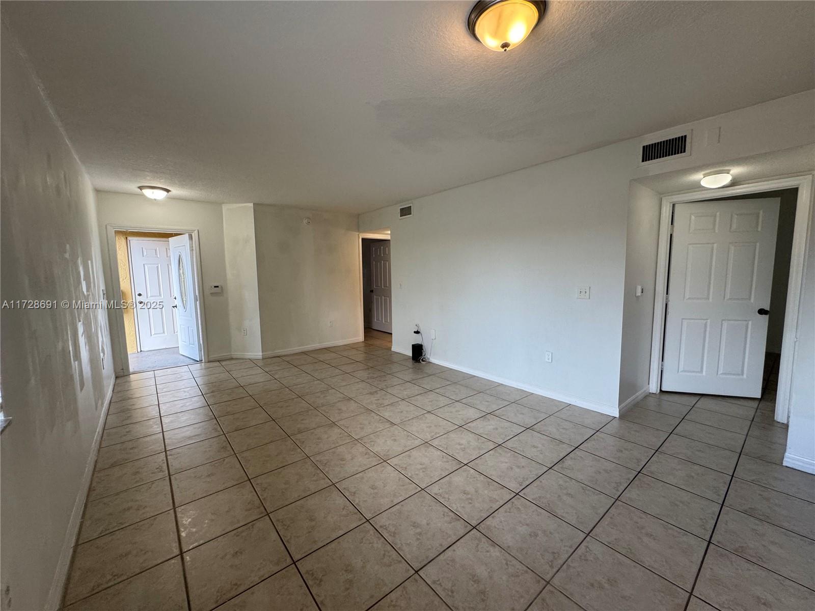 680 NW 79th Ter #104, Pembroke Pines, Florida image 4