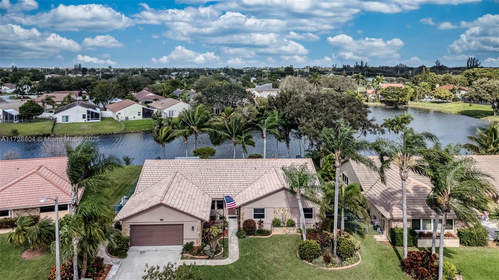 14941 Featherstone Way, Davie, Florida image 35