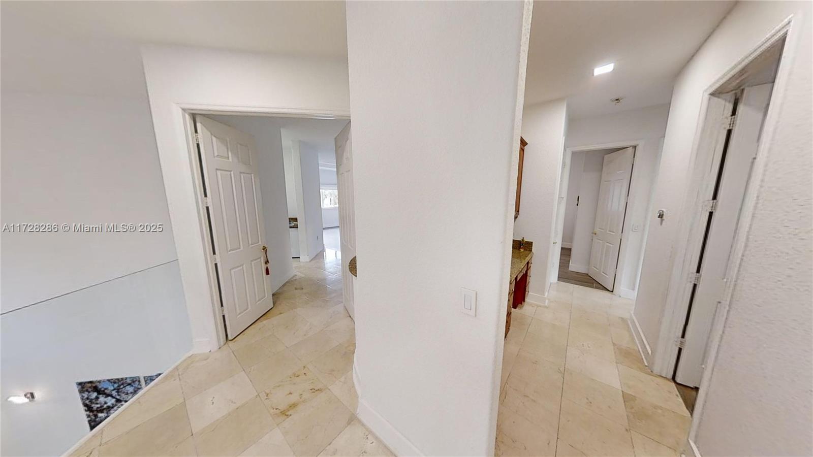 7044 NW 113th Pl, Doral, Florida image 30