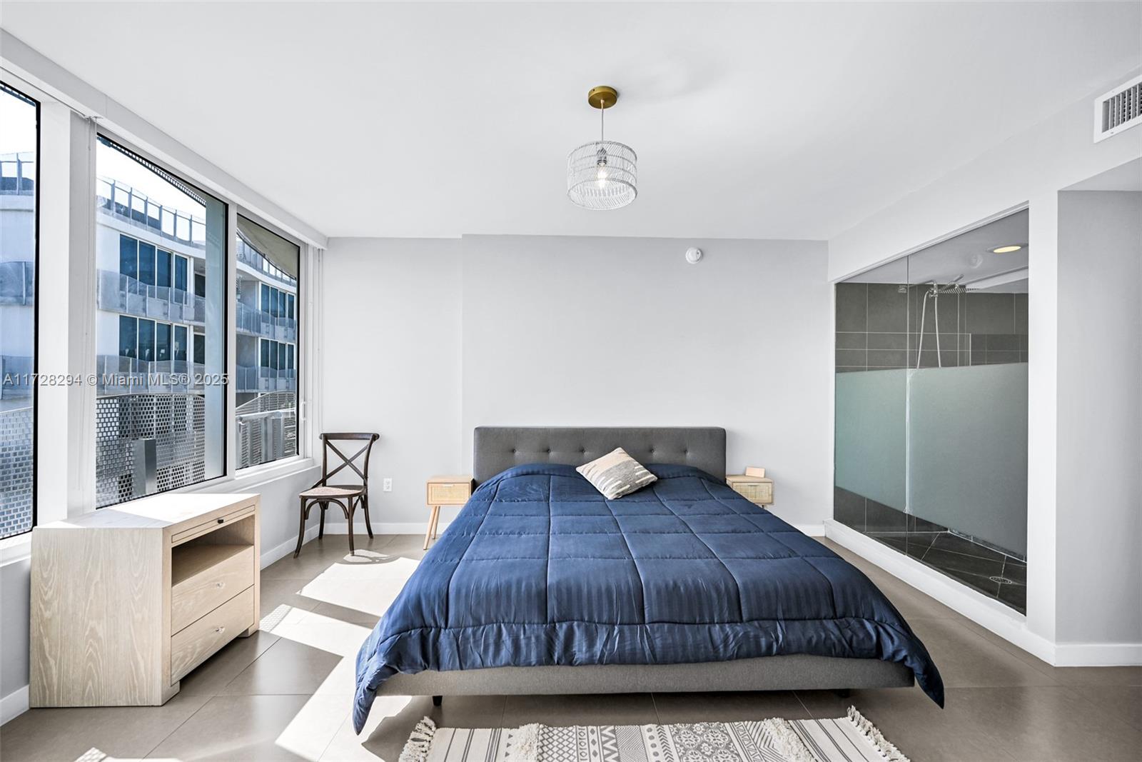 2155 Washington Ct #403, Miami Beach FL 33139
