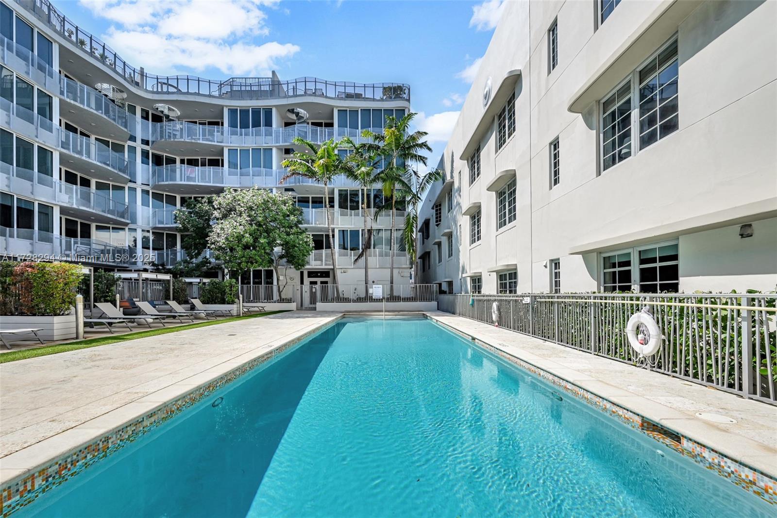 2155 Washington Ct #403, Miami Beach FL 33139