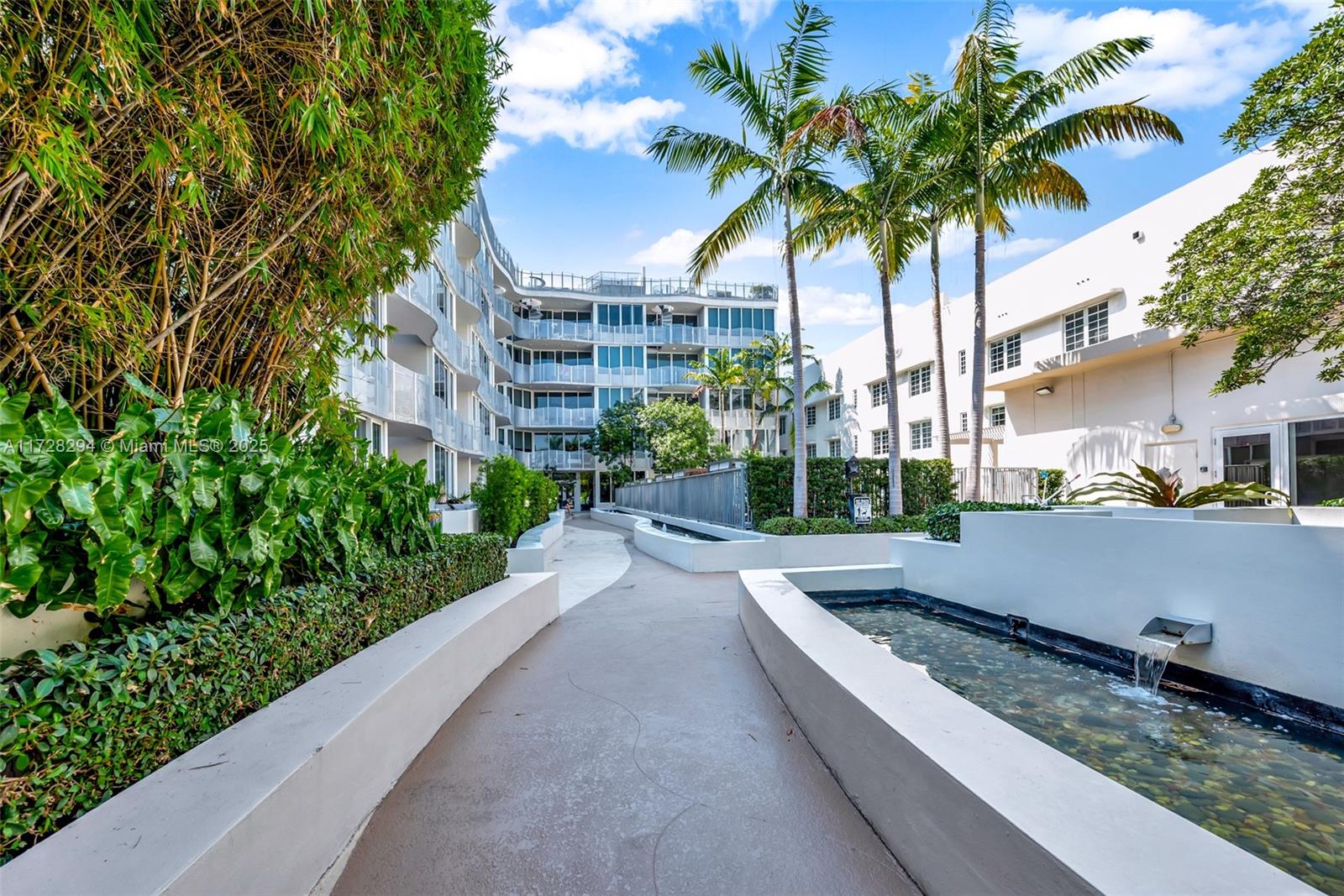 2155 Washington Ct #403, Miami Beach FL 33139