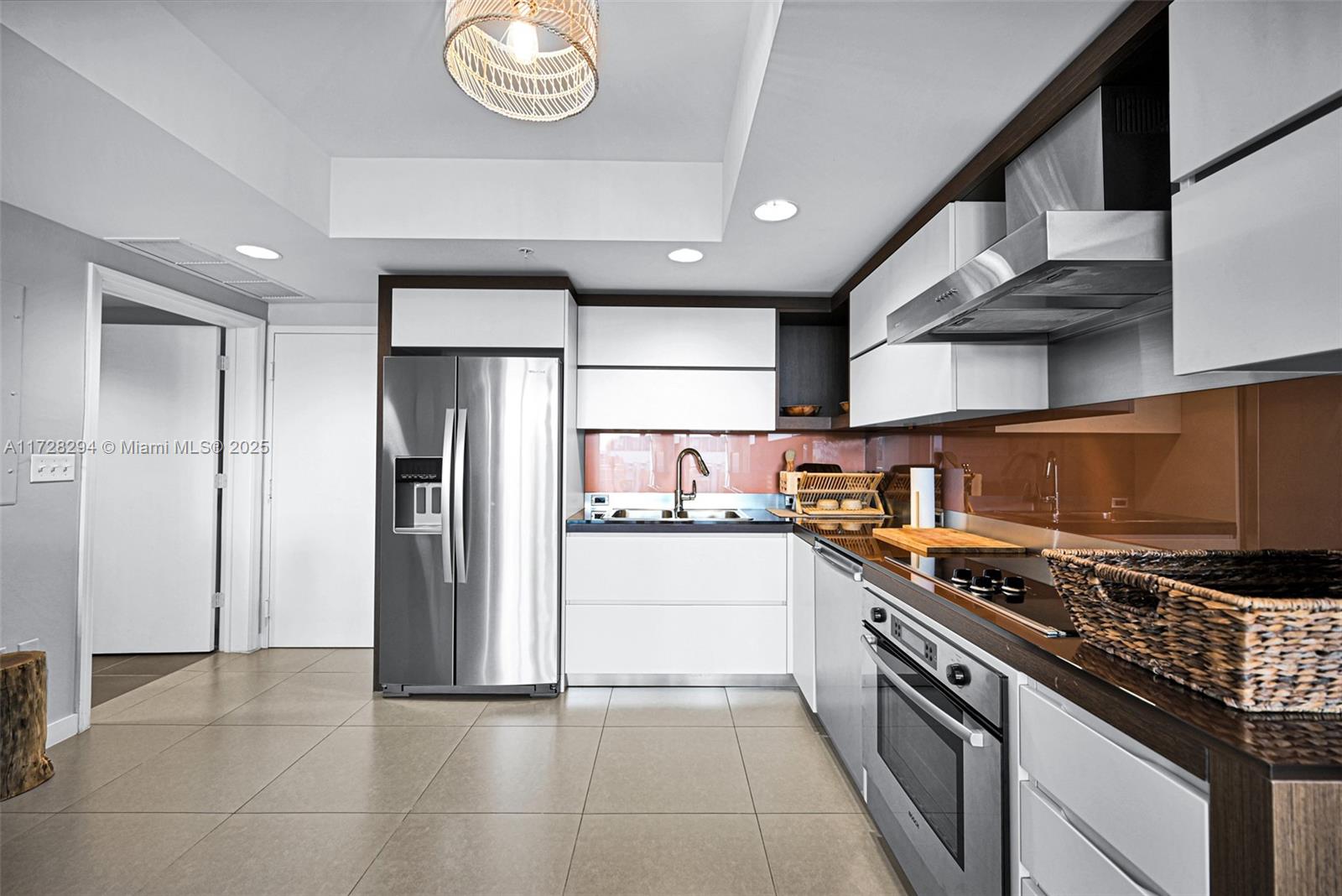 2155 Washington Ct #403, Miami Beach FL 33139