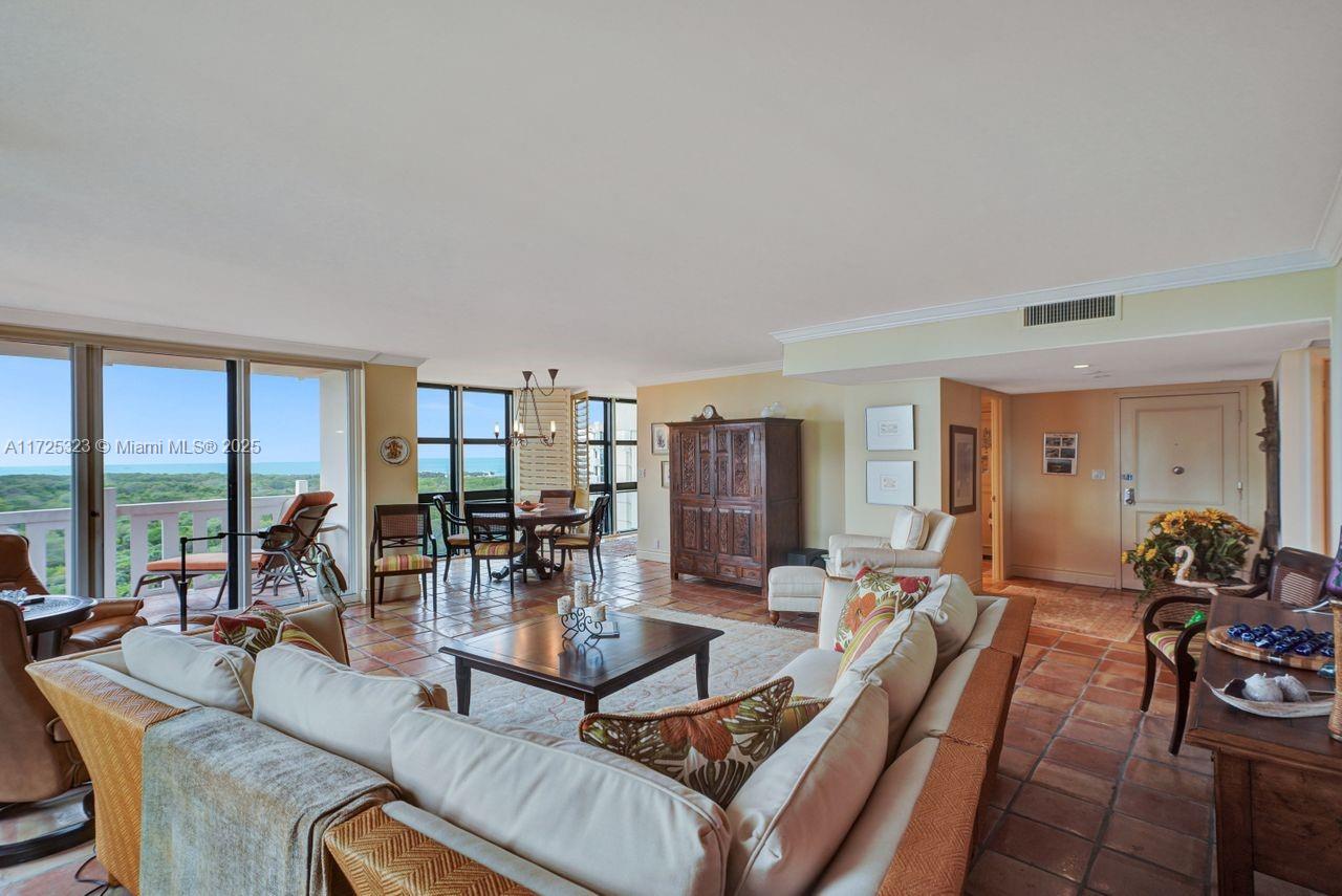 1111 Crandon Blvd #C1106, Key Biscayne, Florida image 19