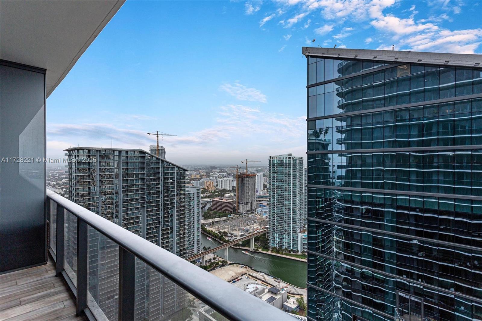801 S Miami Ave #4807, Miami FL 33130