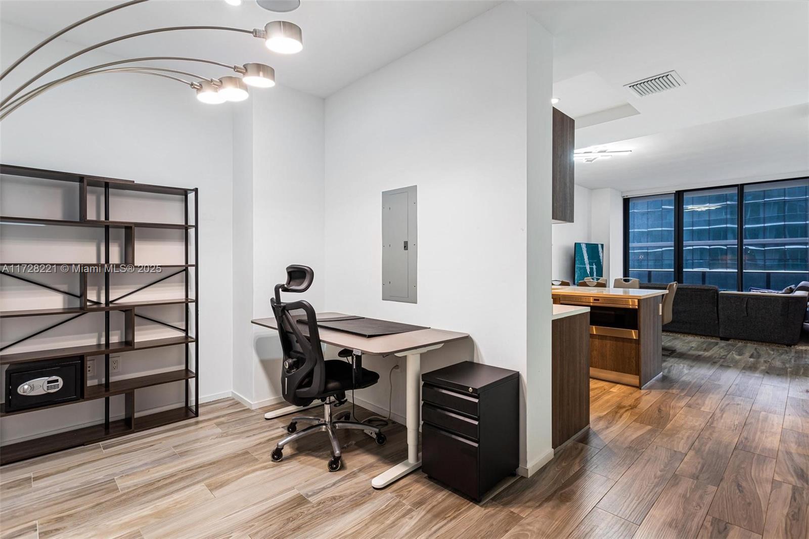 801 S Miami Ave #4807, Miami FL 33130