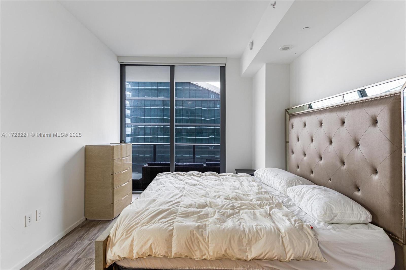 801 S Miami Ave #4807, Miami FL 33130