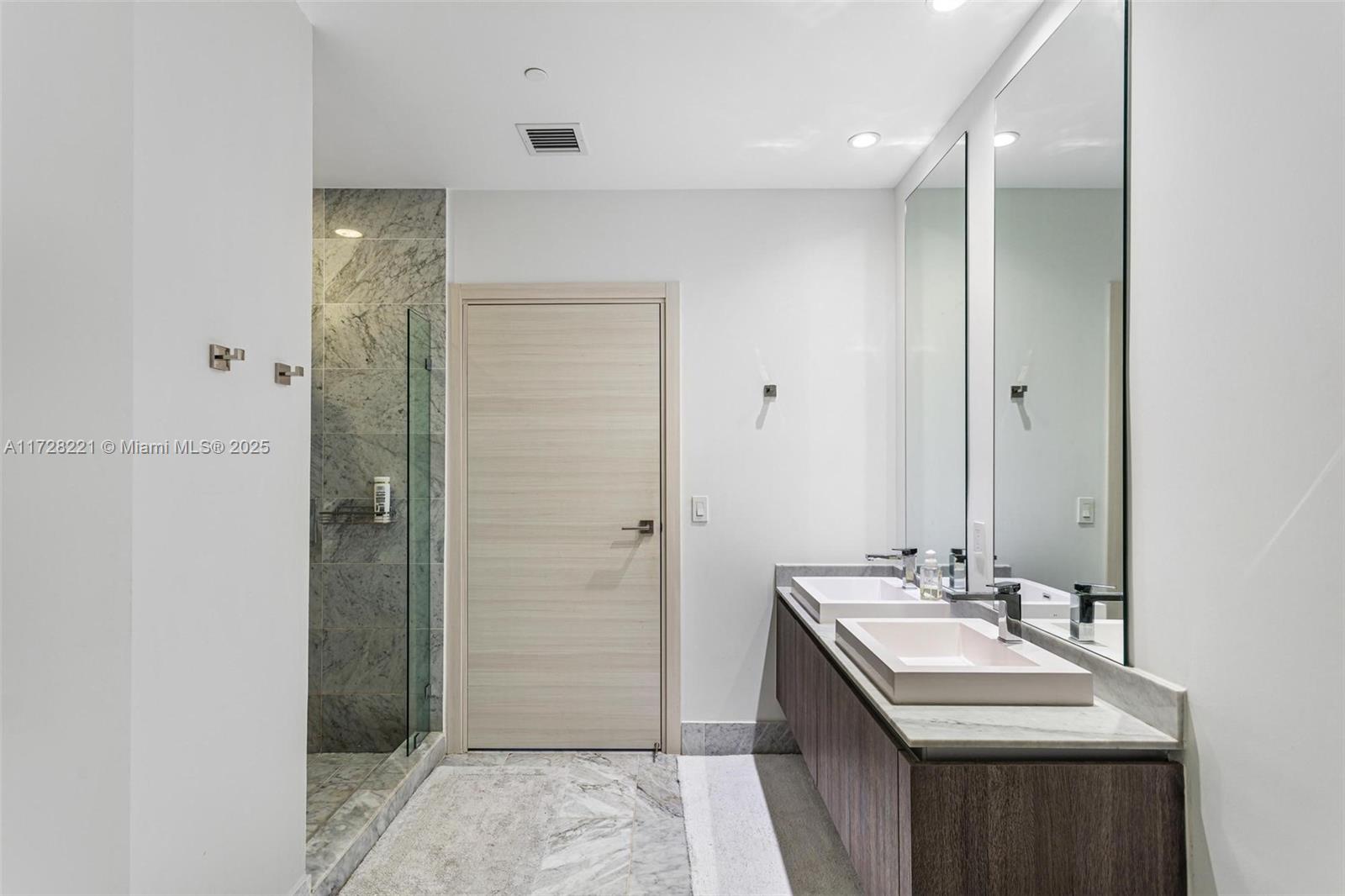 801 S Miami Ave #4807, Miami FL 33130
