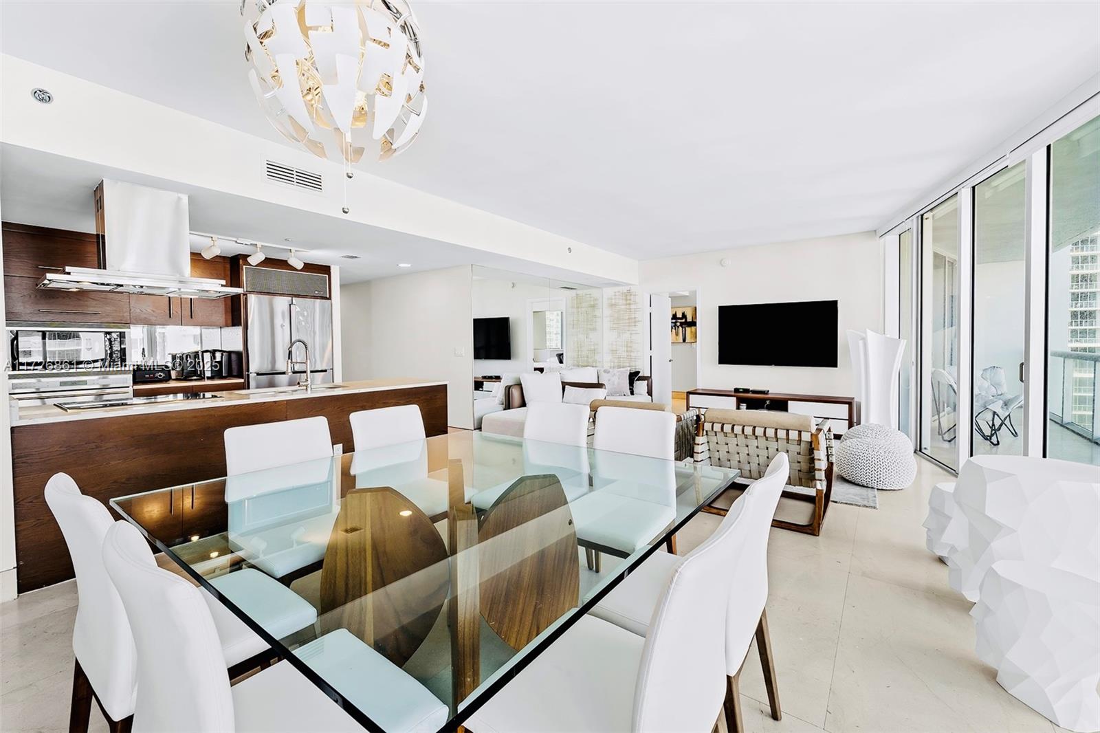 495 Brickell Ave #2904, Miami FL 33131
