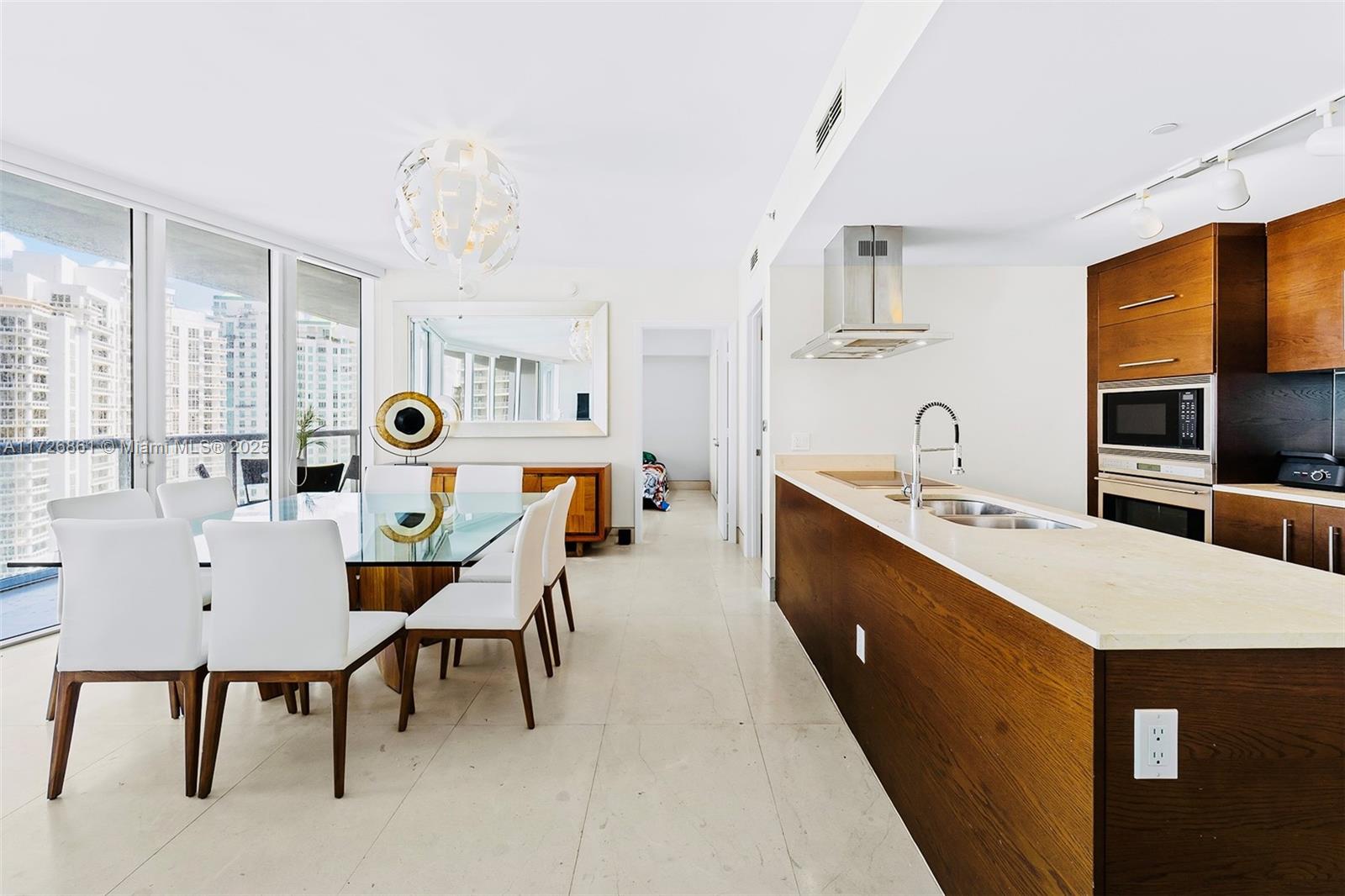 495 Brickell Ave #2904, Miami FL 33131
