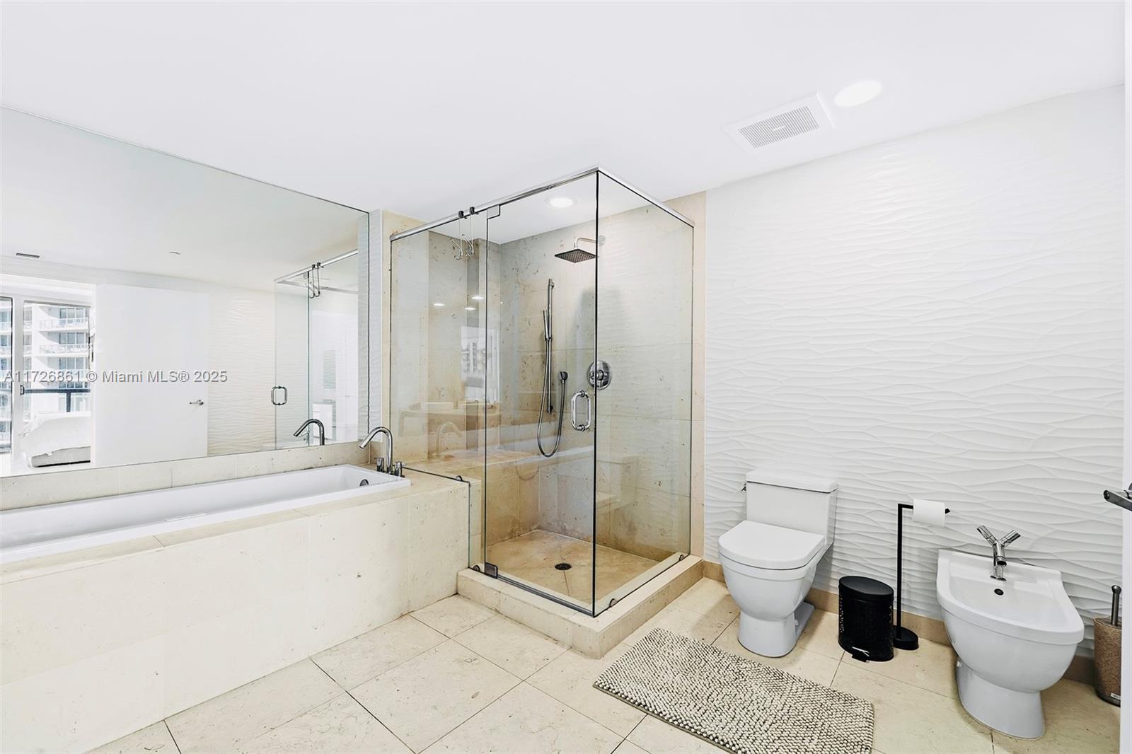 495 Brickell Ave #2904, Miami FL 33131