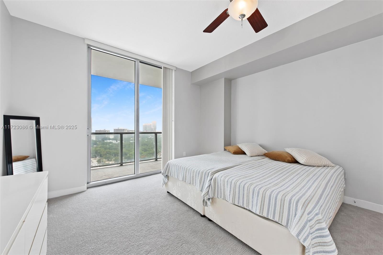 79 SW 12th St #2503-S, Miami FL 33130