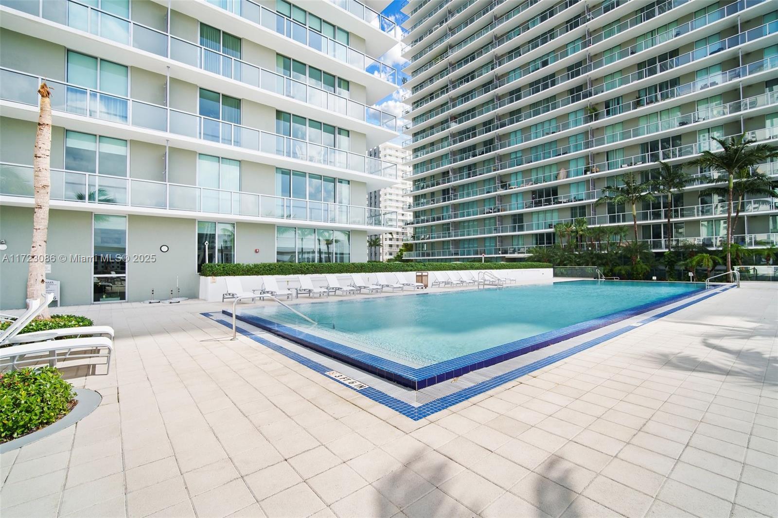 79 SW 12th St #2503-S, Miami FL 33130