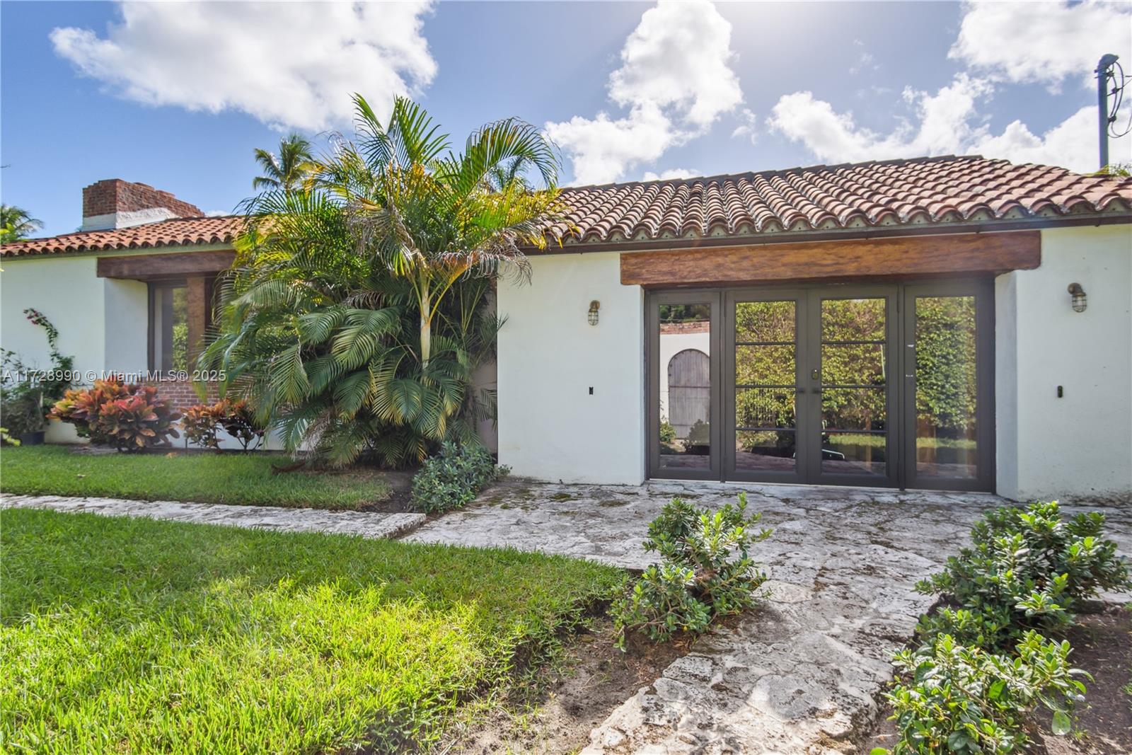 6350 Pine Tree Dr, Miami Beach, Florida image 3