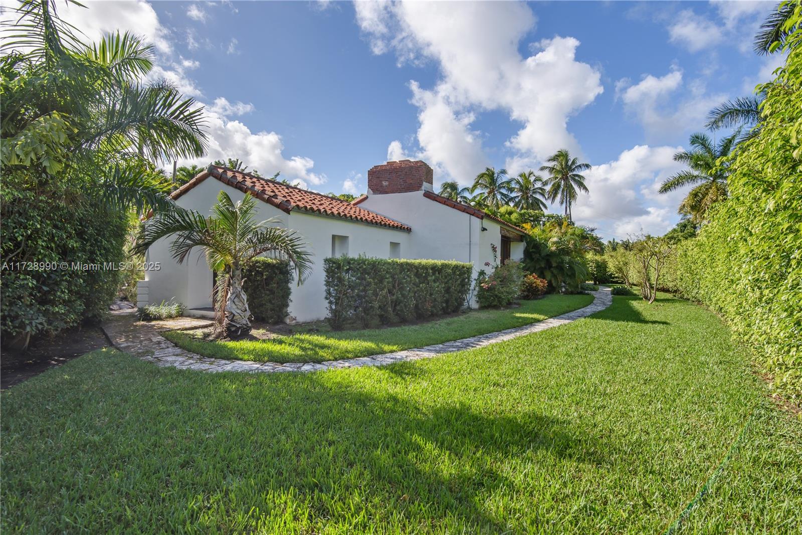 6350 Pine Tree Dr, Miami Beach, Florida image 4