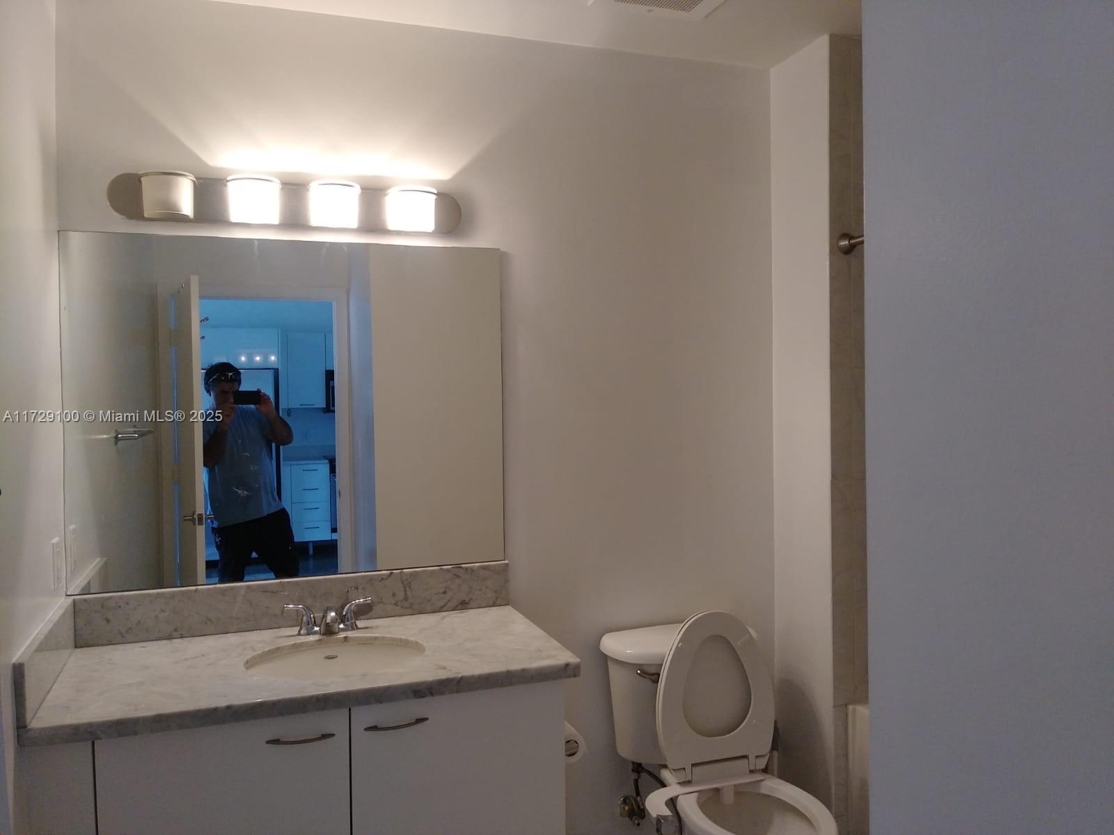 133 NE 2nd Ave #1207, Miami FL 33132