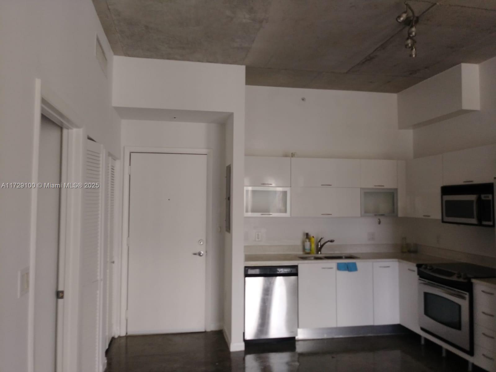 133 NE 2nd Ave #1207, Miami FL 33132