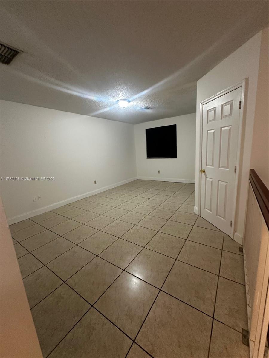 18342 NW 68th Ave #I, Hialeah, Florida image 4