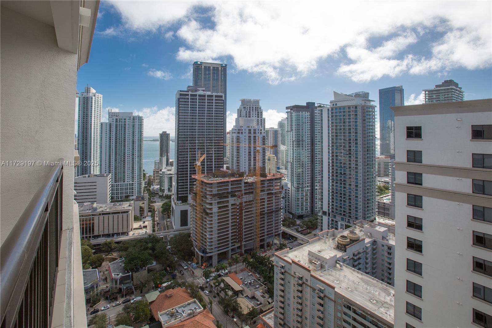 999 SW 1ST AVENUE #UPH11, Miami FL 33130