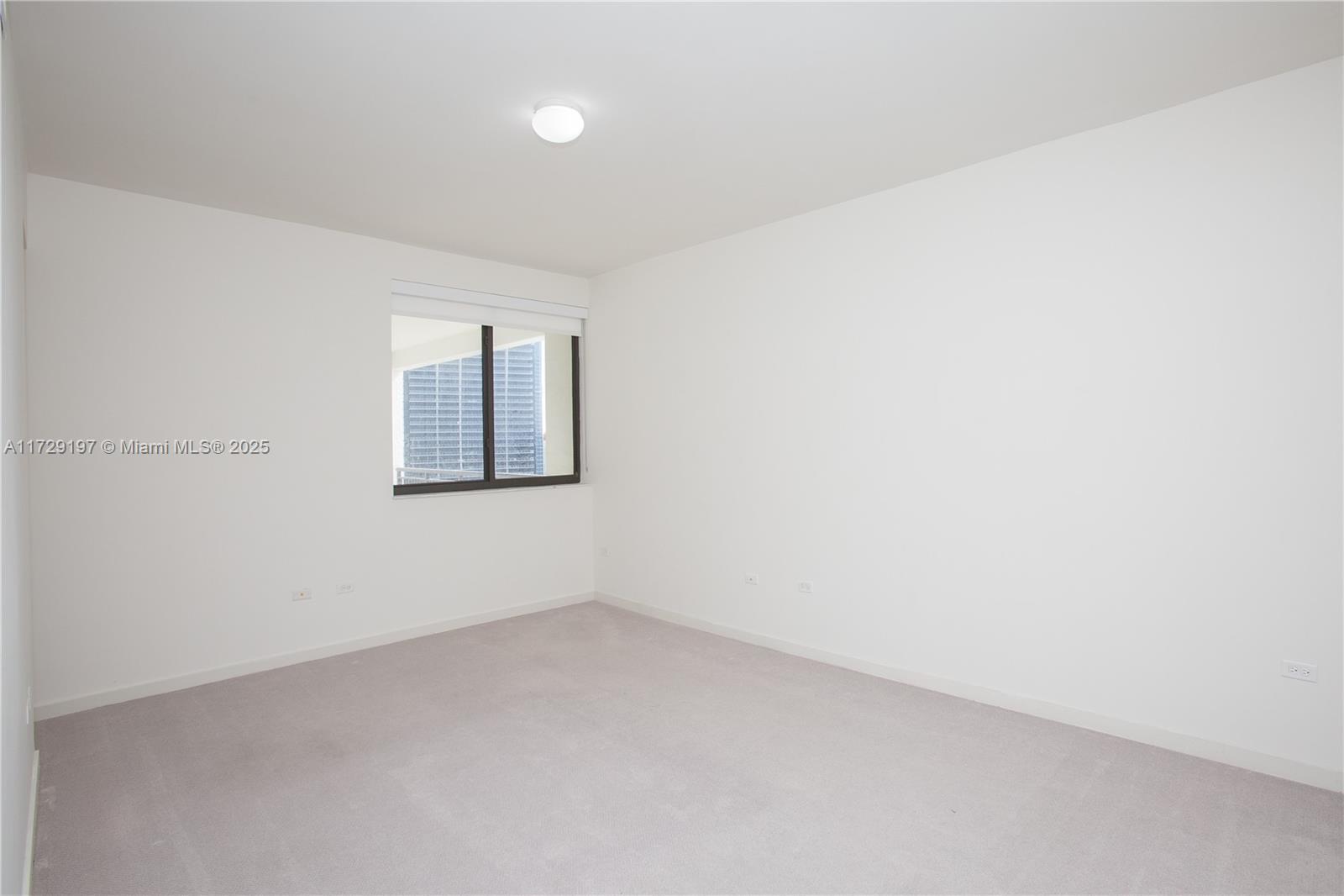 999 SW 1ST AVENUE #UPH11, Miami FL 33130