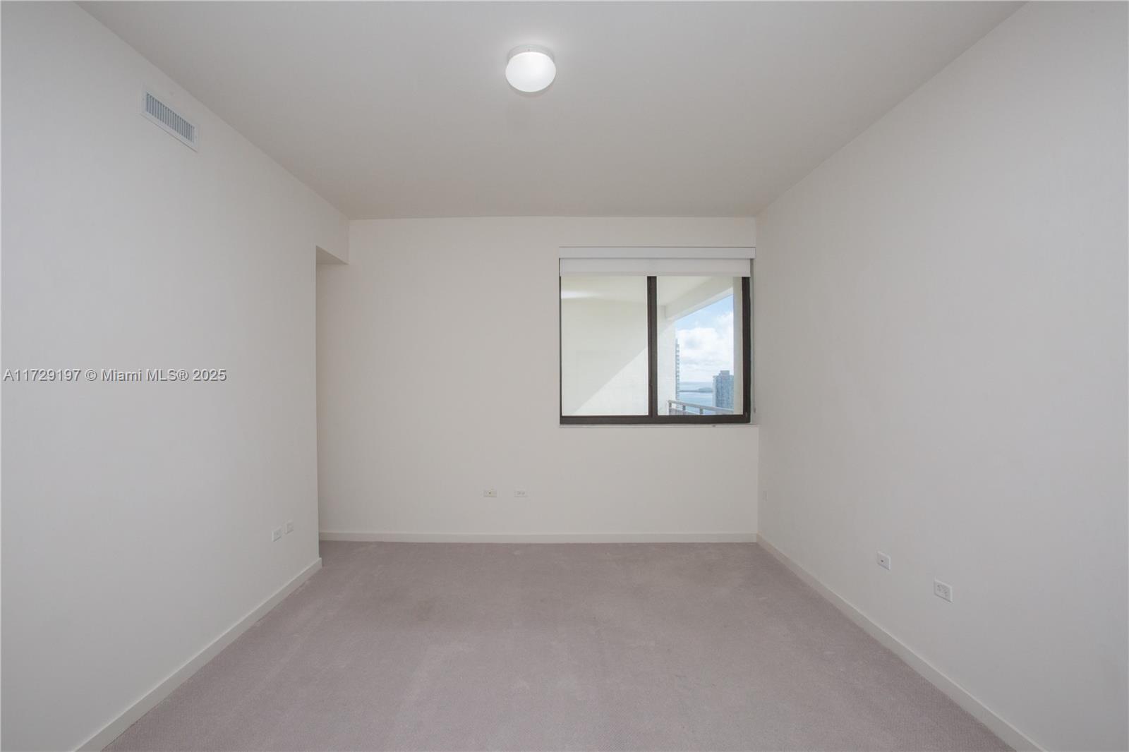 999 SW 1ST AVENUE #UPH11, Miami FL 33130