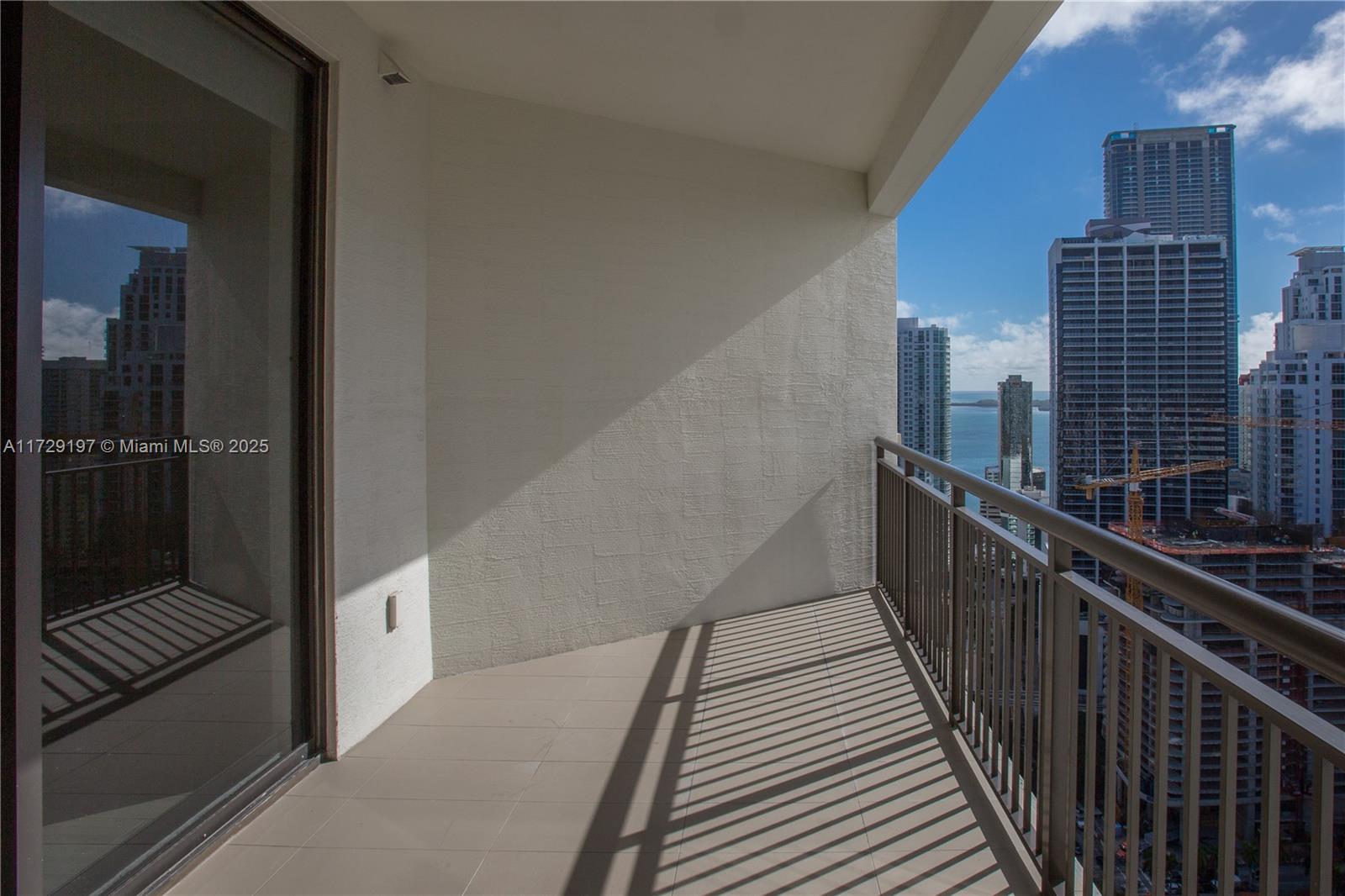 999 SW 1ST AVENUE #UPH11, Miami FL 33130