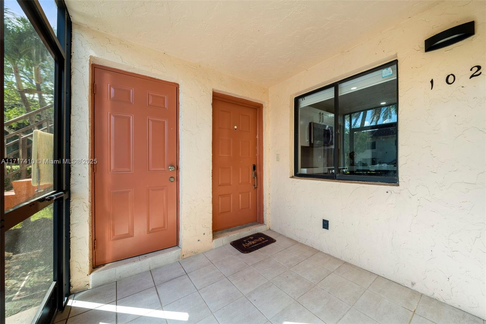 369 Lakeview Dr #102, Weston, Florida image 3