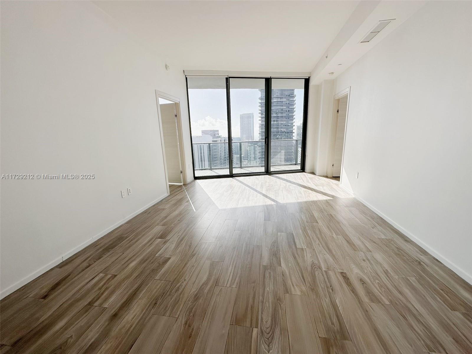 801 S Miami Ave #5002, Miami FL 33130