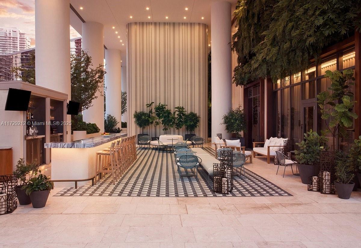 801 S Miami Ave #5002, Miami FL 33130