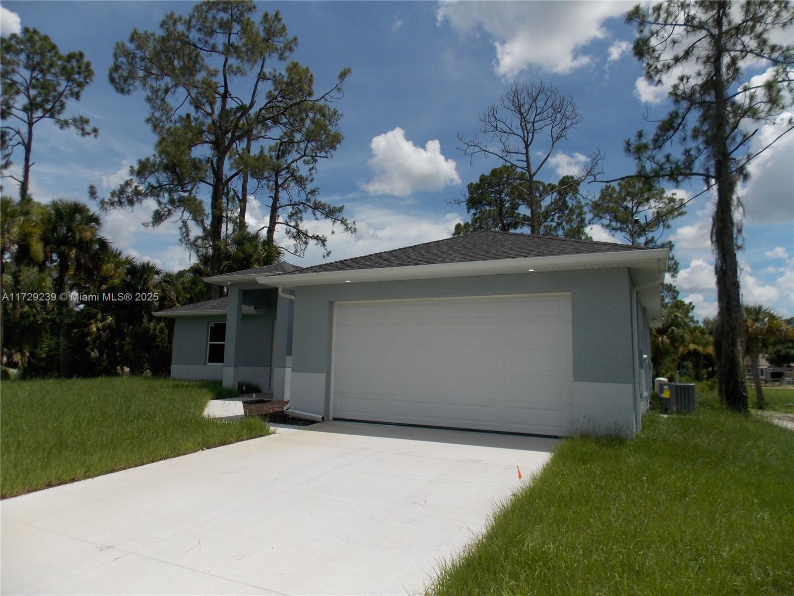 1010 Sunrise Blvd, Lehigh Acres, Florida image 2