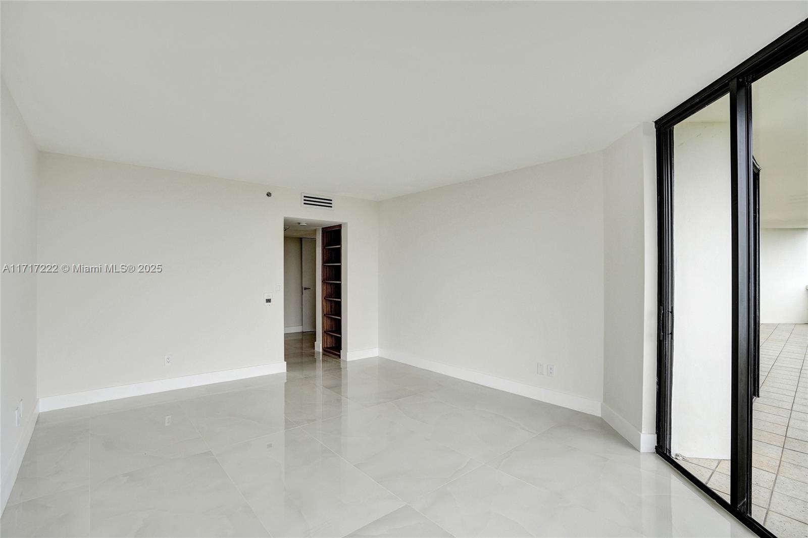 2000 Island Blvd #608, Aventura, Florida image 13