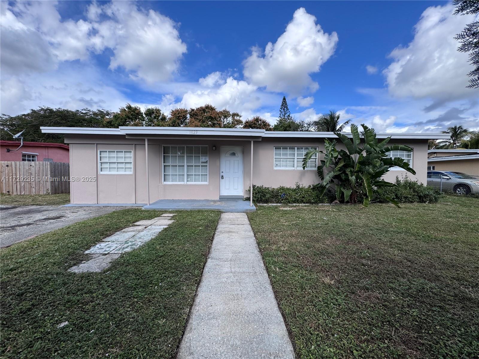 1023 NW 14th St, Fort Lauderdale, Florida image 1