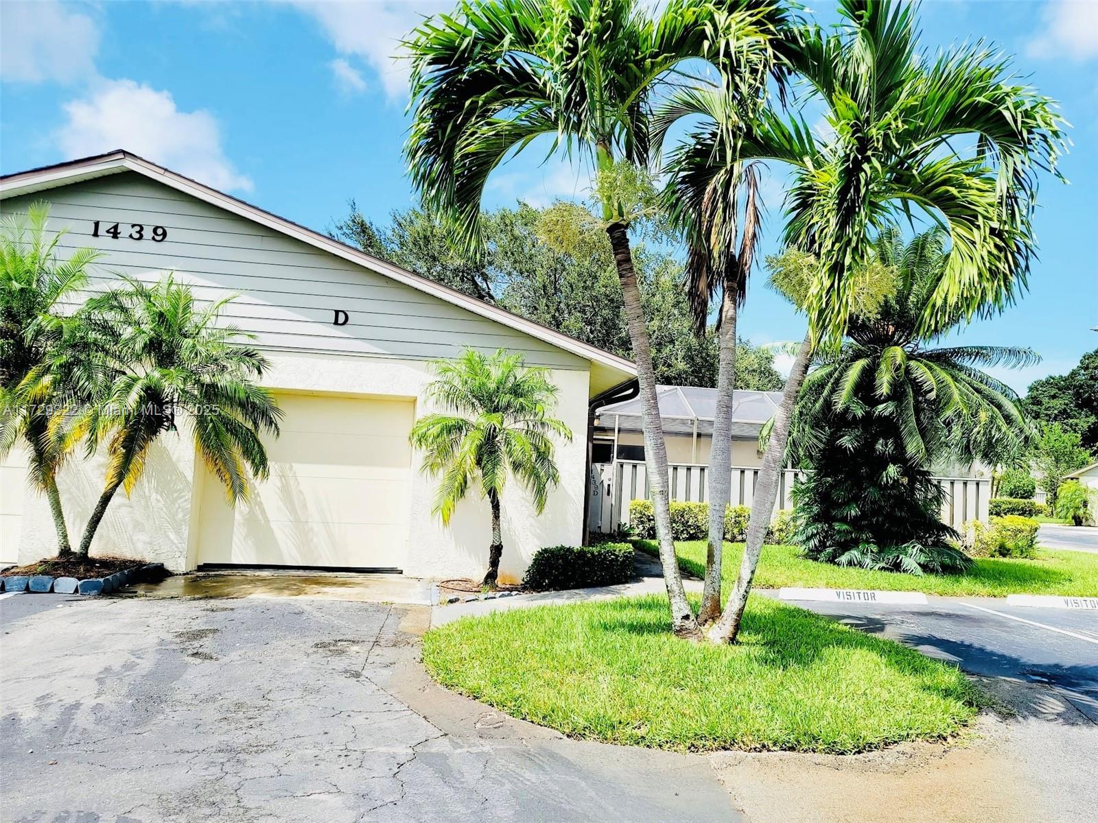 1439 Captains Walk #20-D, Fort Pierce, Florida image 15